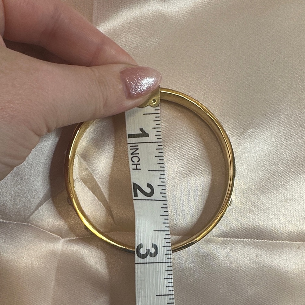 EUC - Kate Spade New York Black Spot The Spade Bangle - Picture 8 of 11